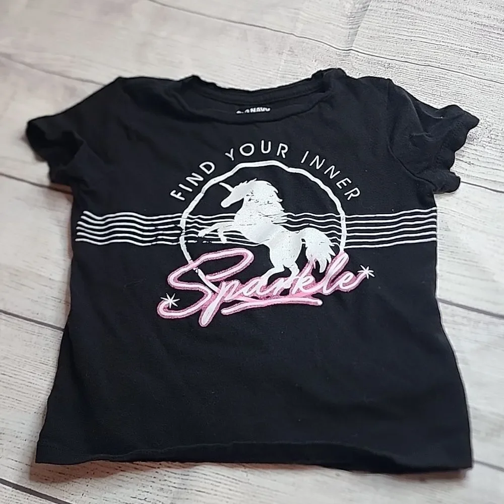 Old Navy shirt size XS